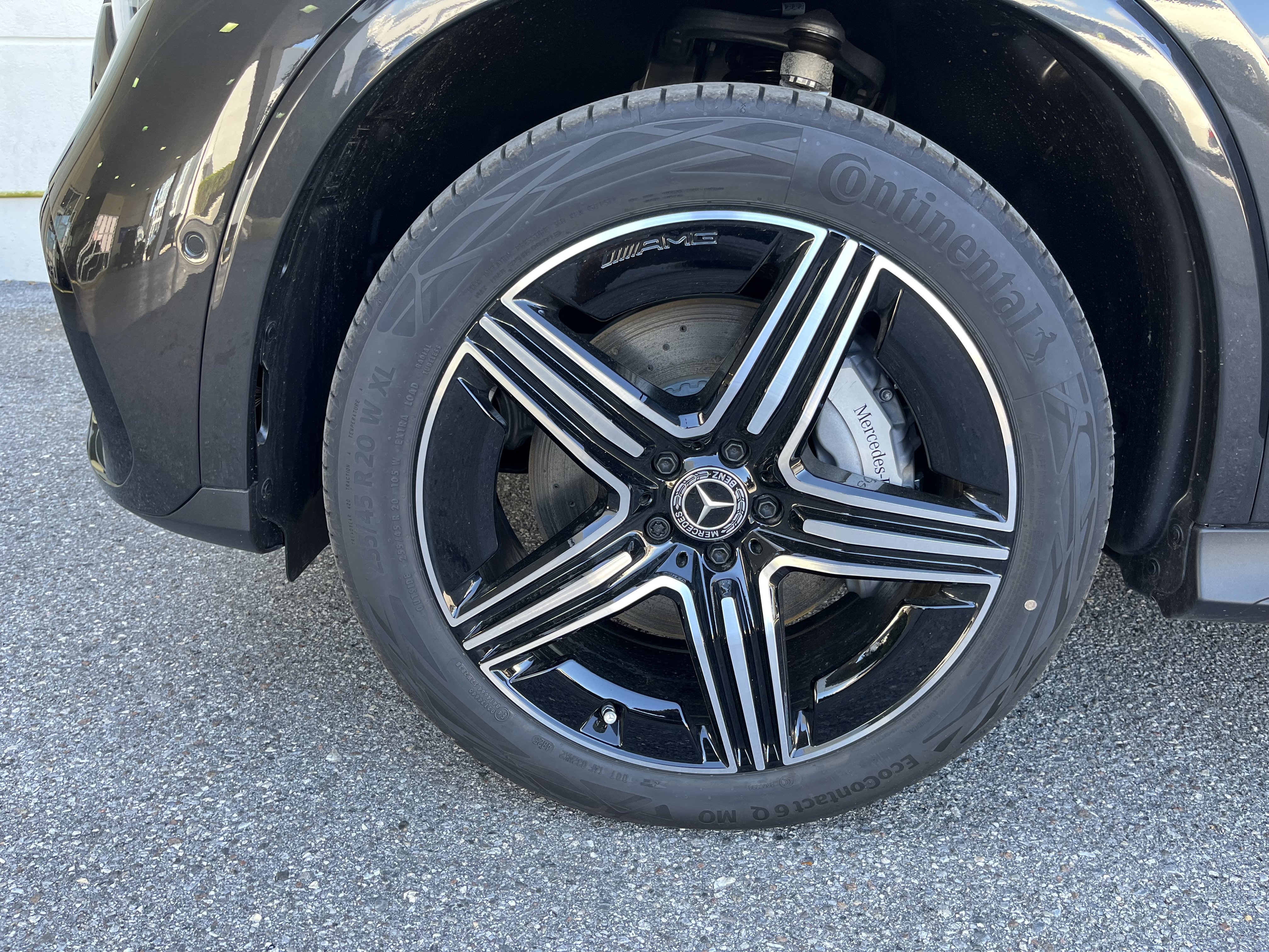 New 2026 Graphite Grey Metallic Mercedes-Benz GLC 300 image 11