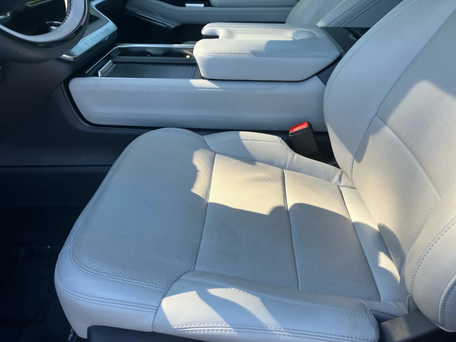 Certified Used 2025 Stone Blue Ford Platinum image 10
