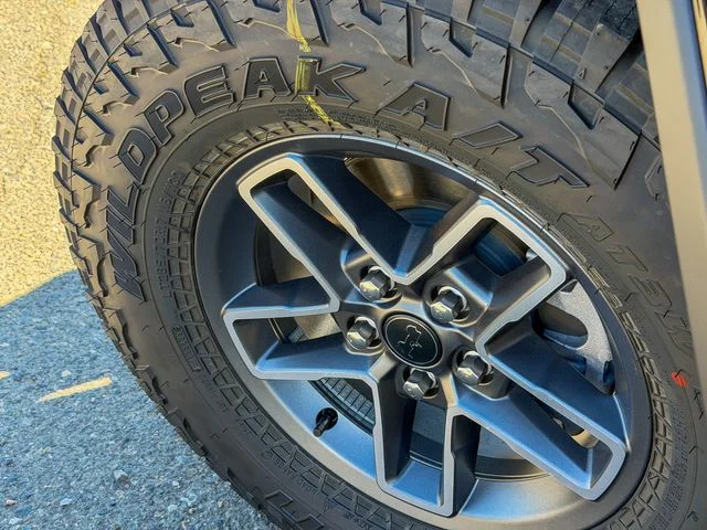 New 2026 Black Clear-Coat Exterior Paint Jeep Mojave X image 12