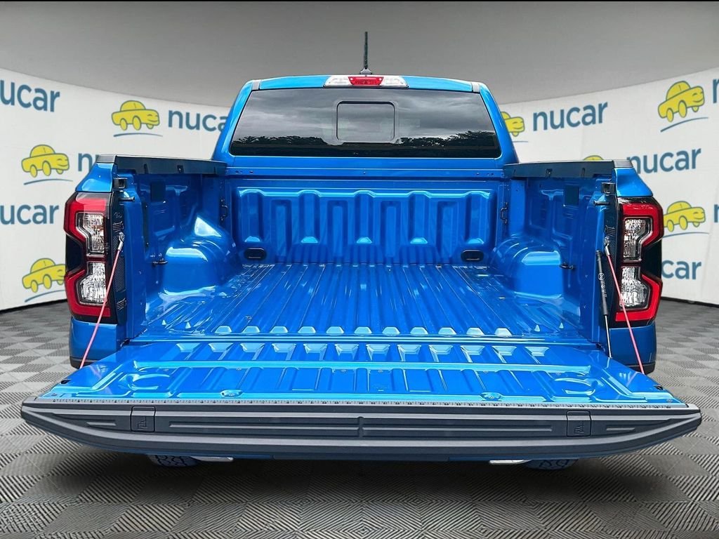 Used 2025 Blue Ford XLT image 9
