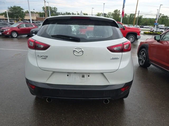 Used 2017 White Mazda Sport image 9