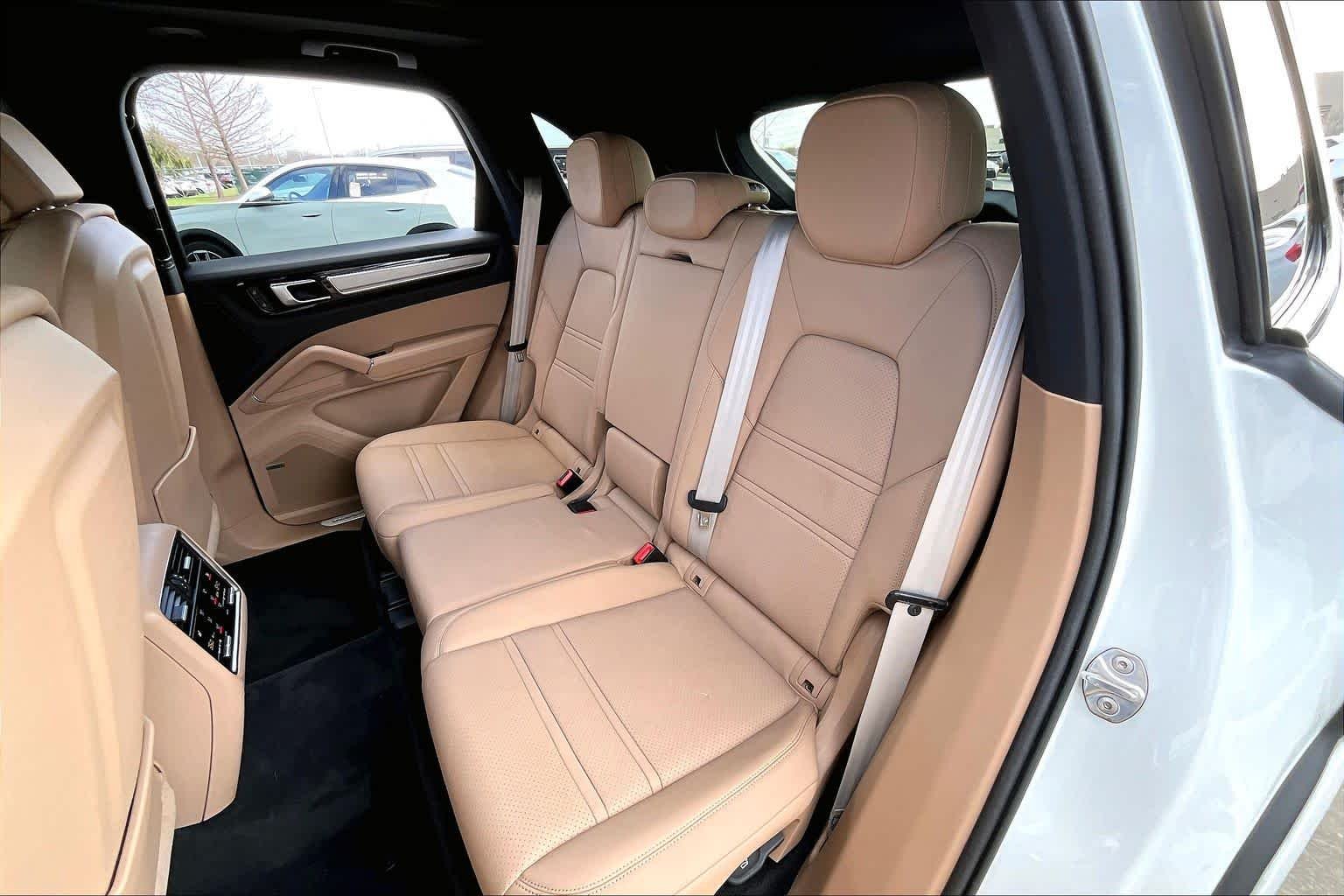Used 2022 Carrara White Metallic Porsche E-Hybrid image 51