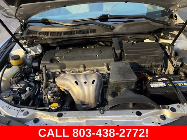 Used 2009 Silver Toyota  image 30
