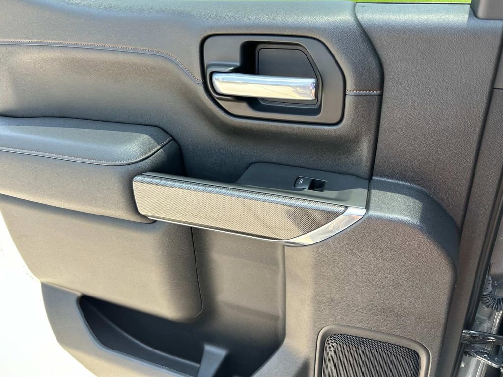 Used 2021 Satin Steel Metallic GMC AT4 image 17