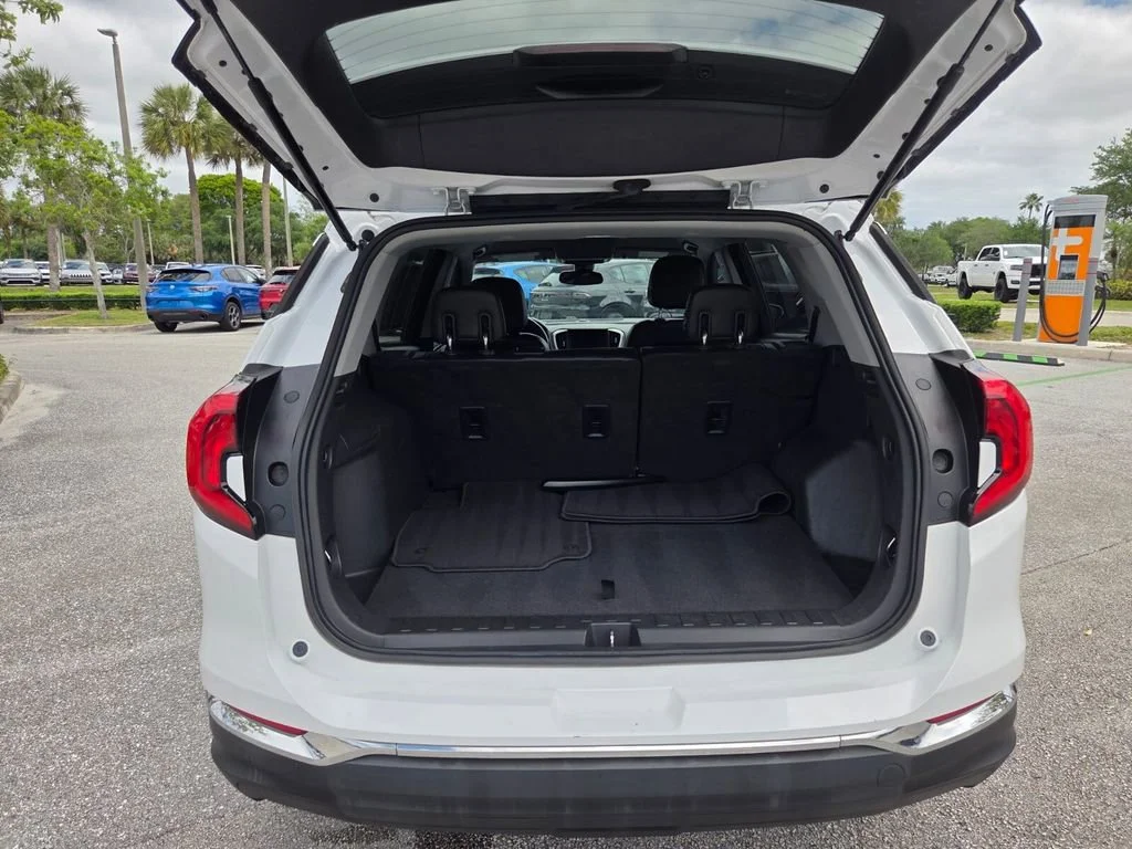 Used 2020 Summit White GMC SLT image 29