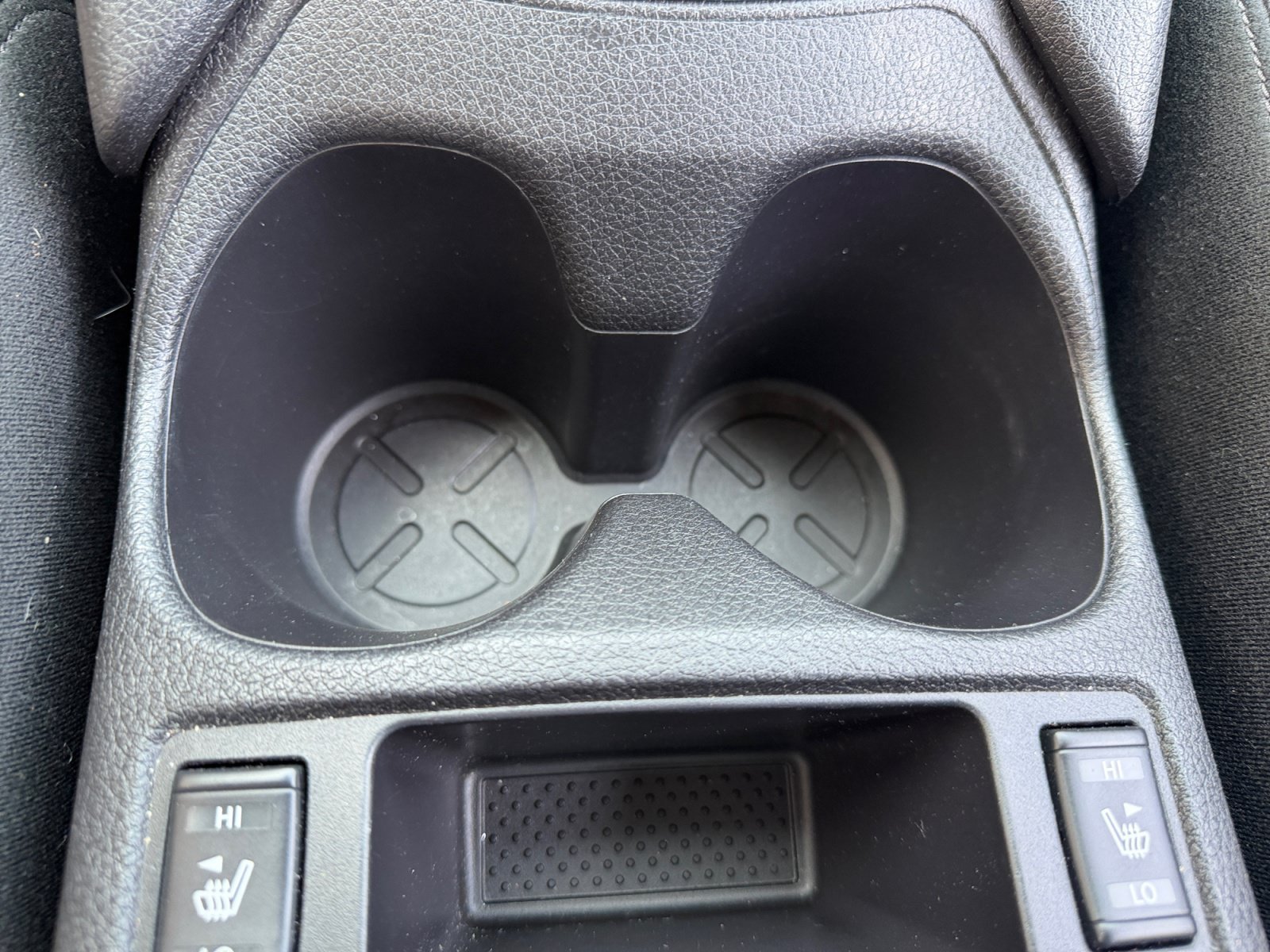 Used 2015 Super Black Nissan SL image 25