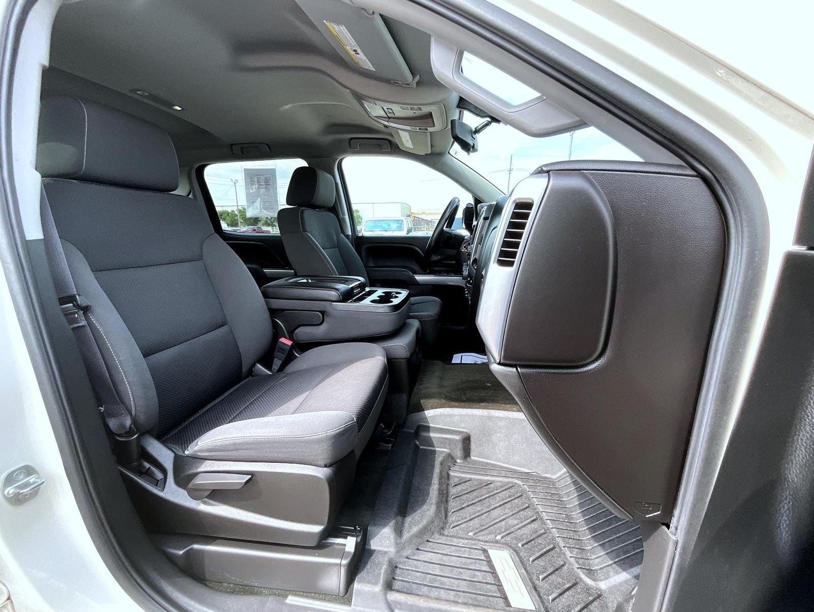Used 2014 White Chevrolet LT image 16