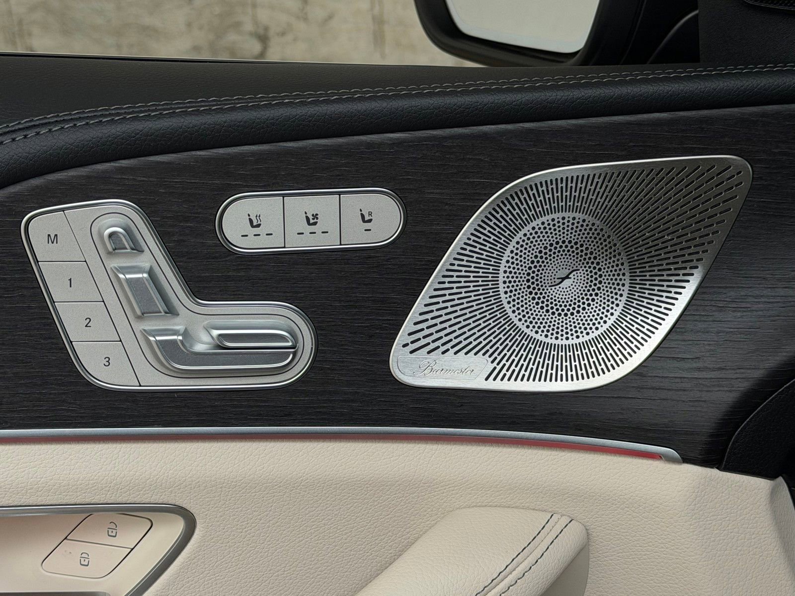 New 2026 Obsidian Black Metallic Mercedes-Benz GLE 450 image 37