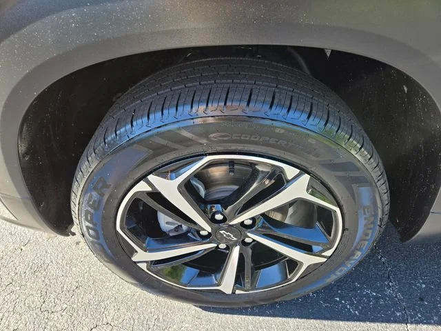 Used 2023 Gray Chevrolet RS image 22