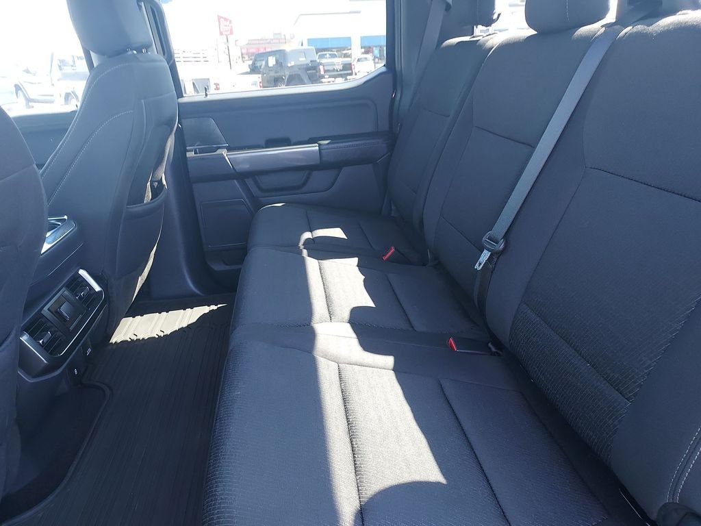 Used 2022 Black Ford XLT image 27