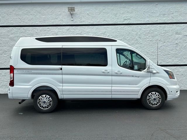 New 2026 White Ford Explorer Limited SE image 6