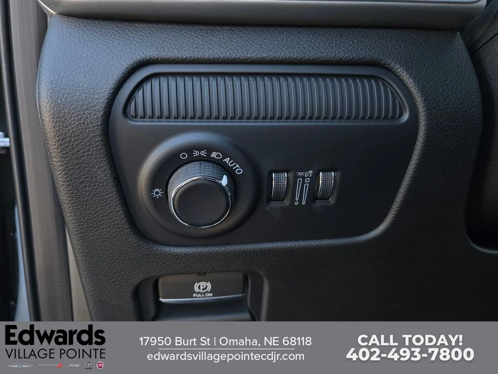 New 2026 Silver Jeep Limited Altitude image 11