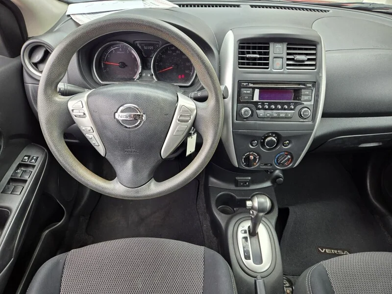 Used 2017 Red Nissan S image 9