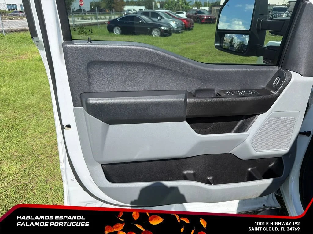 Used 2023 White Ford XL image 12