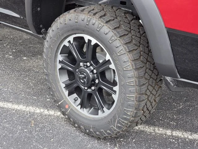 New 2026 Molten Red Pearl-Coat Exterior Paint RAM Rebel image 7