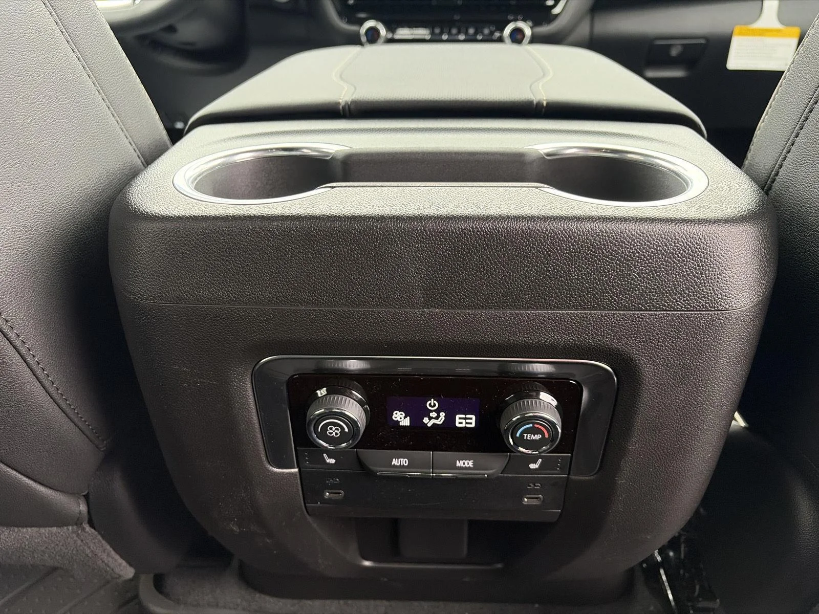 New 2026 Polar White Tricoat Chevrolet Premier image 17