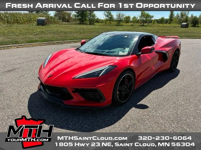 Used 2022 Red Chevrolet Stingray image 4