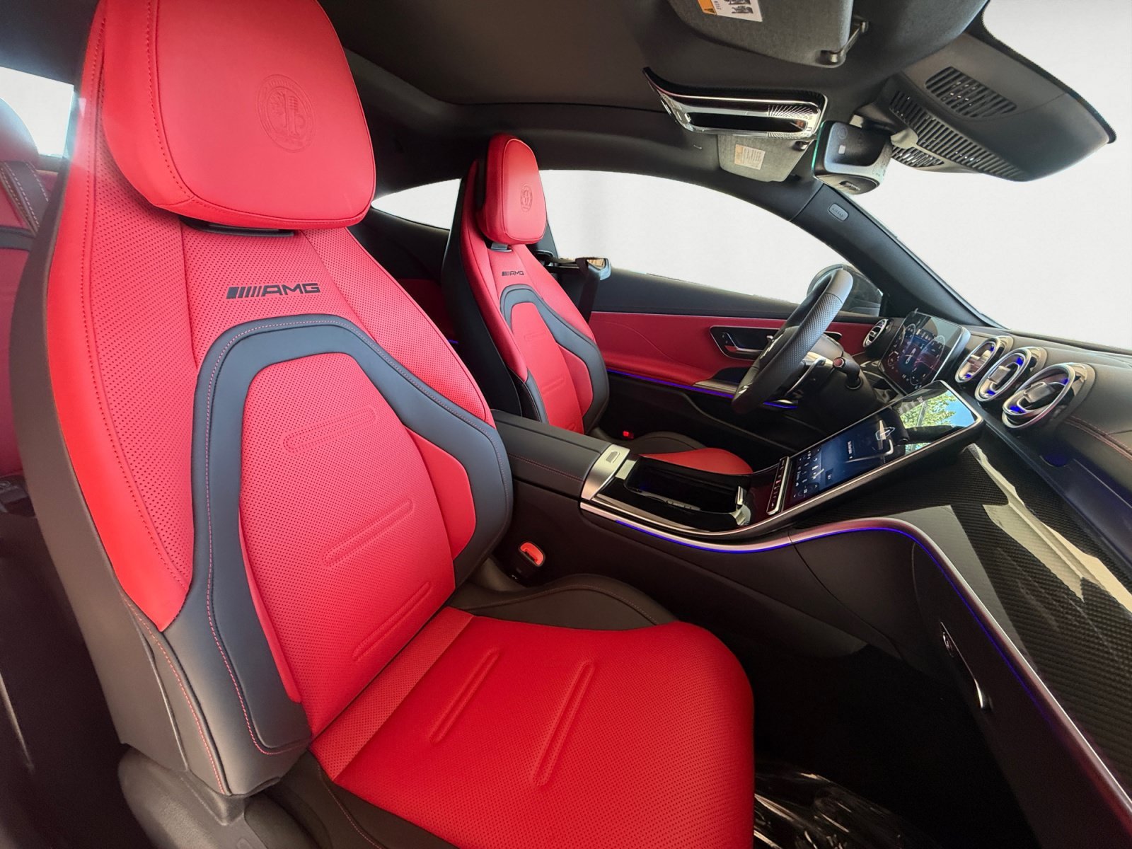 New 2027 MANUFAKTUR Patagonia Red Metallic Mercedes-Benz AMG® CLE 53 4MATIC+ Coupe image 15