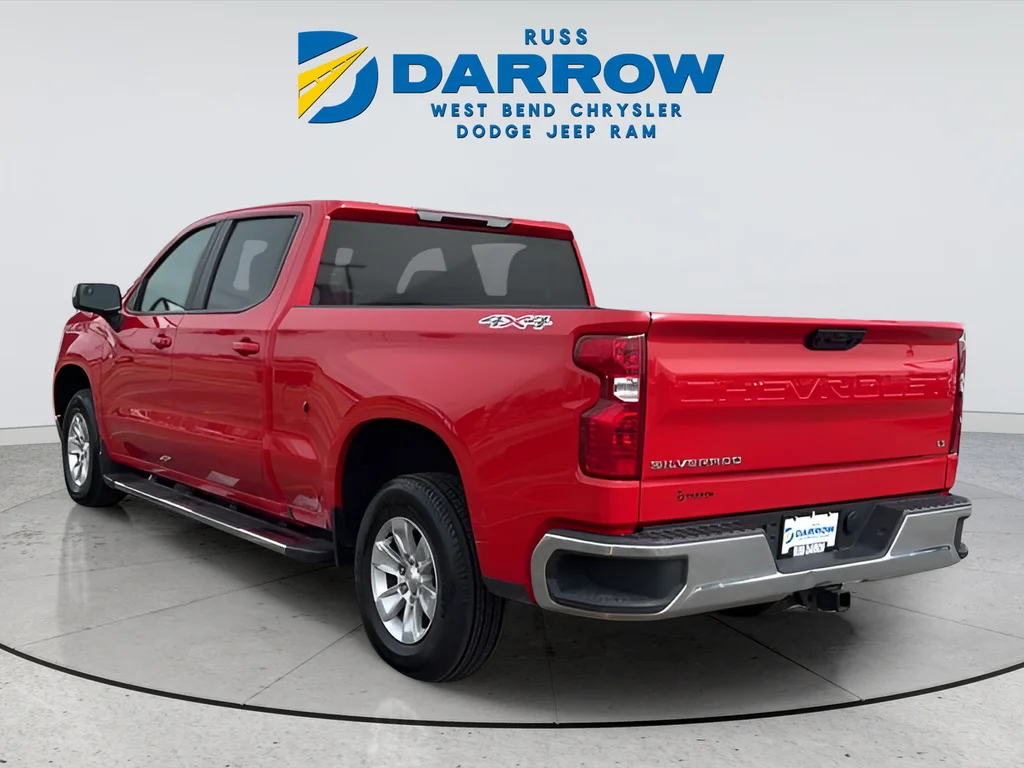Used 2024 Red Chevrolet LT image 3