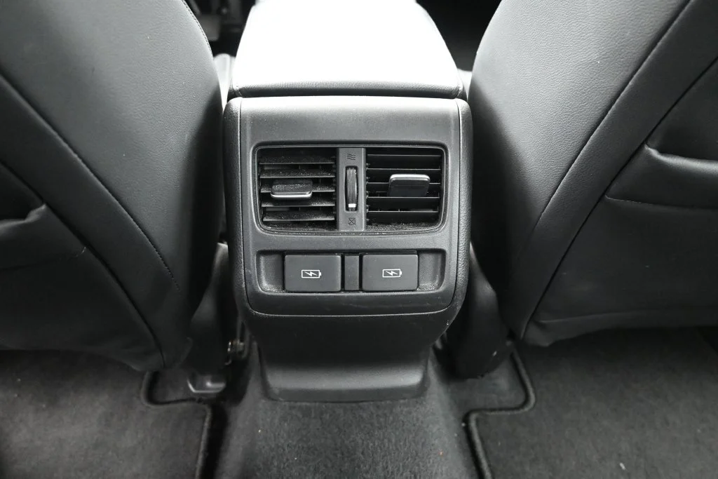 Used 2018 Modern Steel Metallic Honda Touring image 22