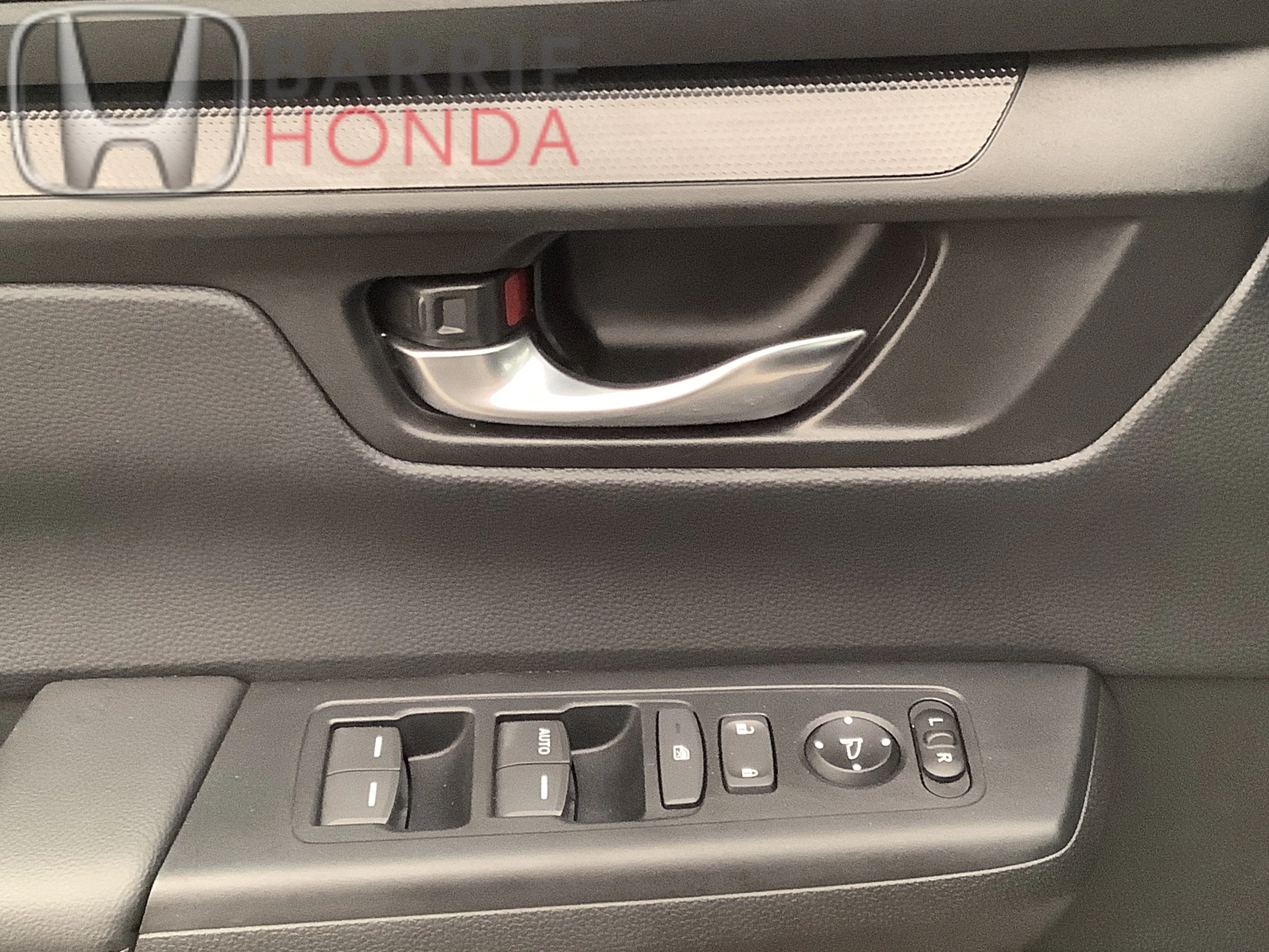 Used 2024 Platinum White Pearl Honda LX-B image 12