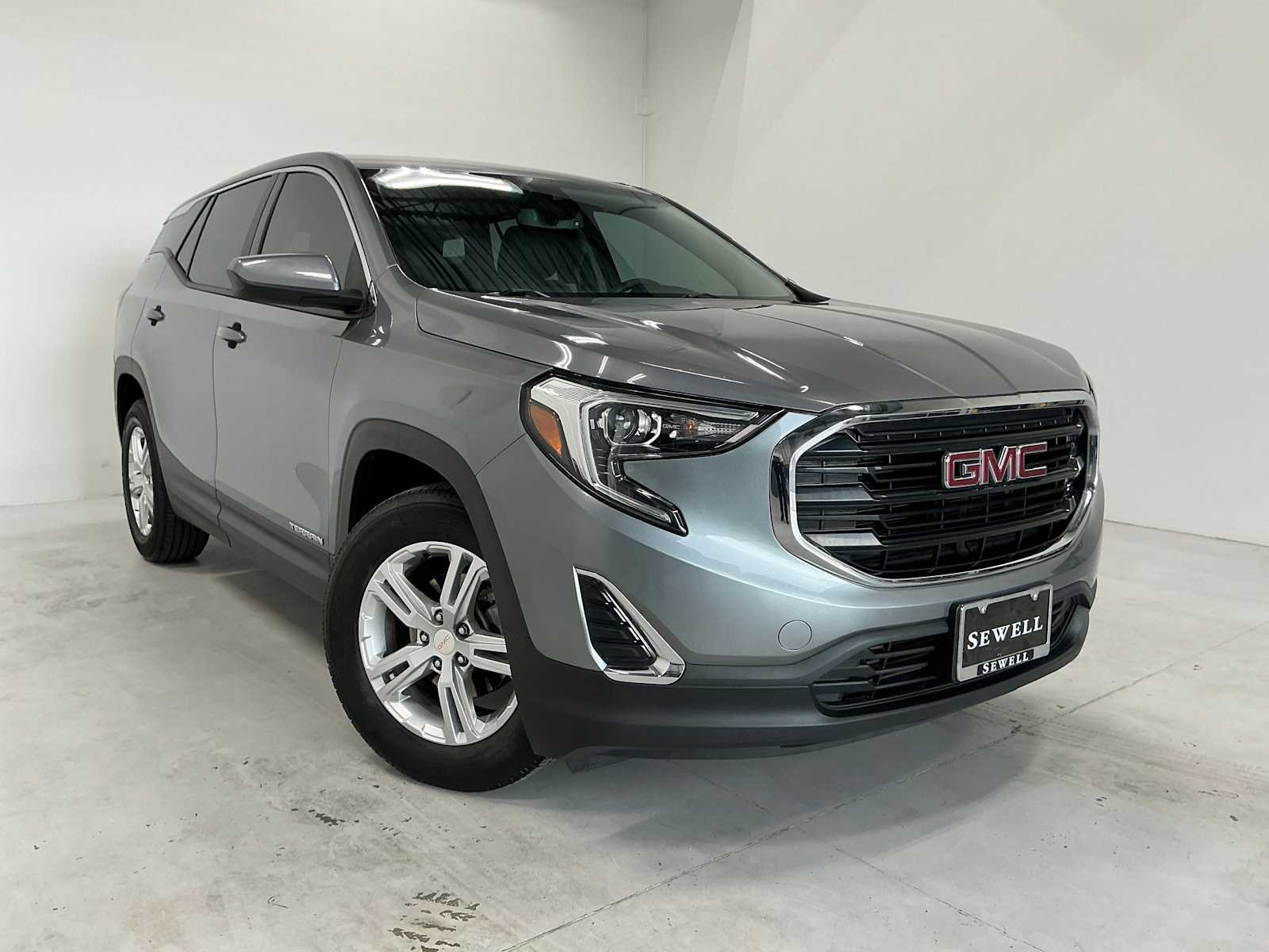 Used 2020 Satin Steel Metallic GMC SLE image 3