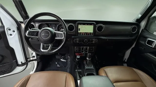 Used 2022 White Jeep Rubicon 4x4 image 17