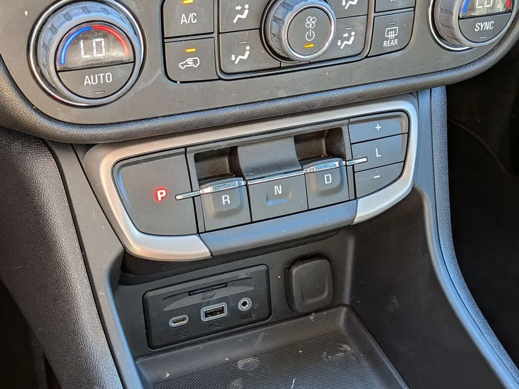 Used 2024 Black GMC Denali image 20