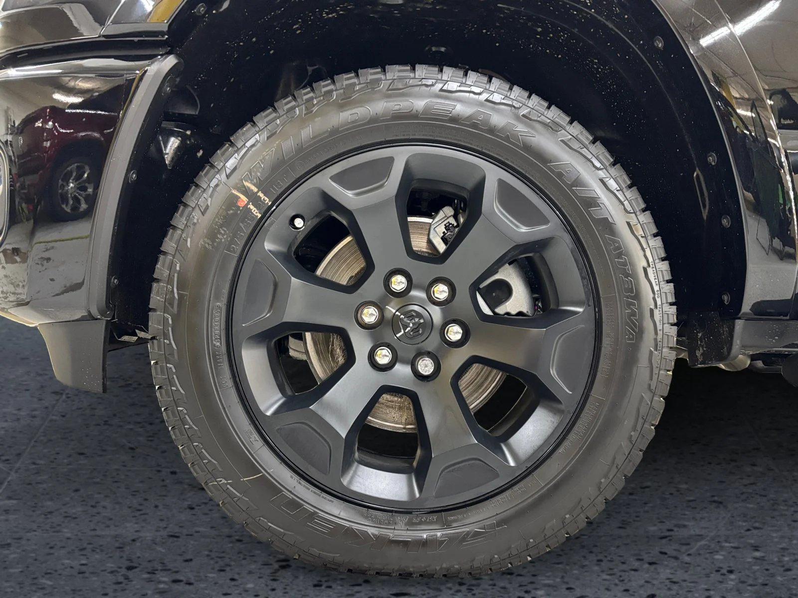 New 2027 Diamond Black Crystal Pearl Ram Big Horn image 9