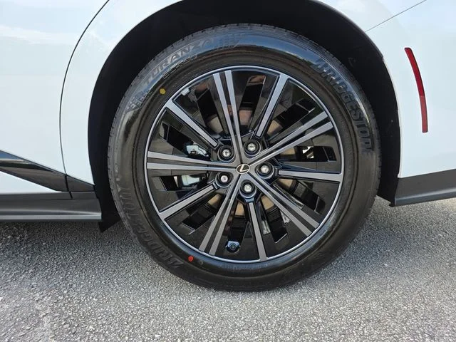 New 2026 Ultra White Lexus PREMIUM image 15