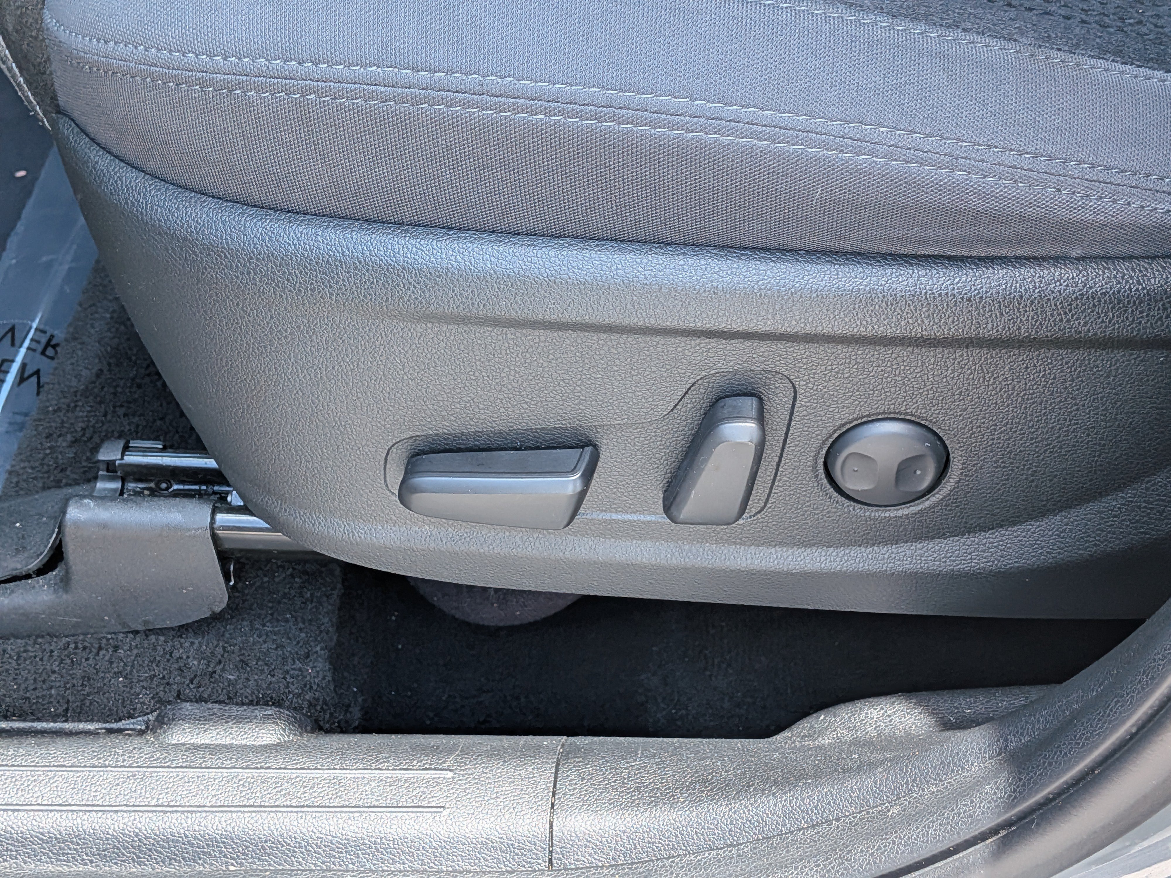 Certified Used 2022 Hampton Gray Hyundai SEL image 21