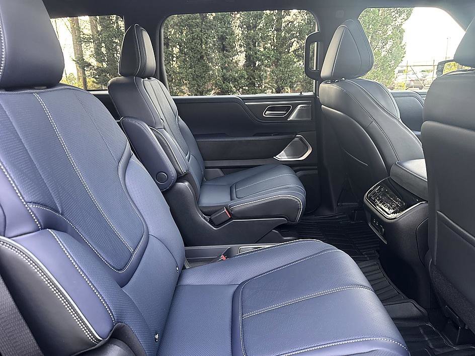 New 2026 MINERAL BLACK INFINITI SPORT image 22
