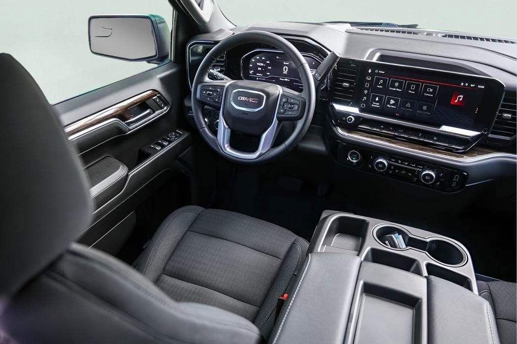 Used 2024 Sterling Metallic GMC Elevation image 28