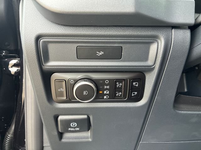 New 2026 Agate Black Metallic Ford XLT image 21