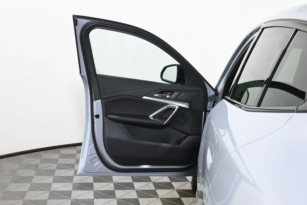 New 2027  BMW xDrive28i image 23