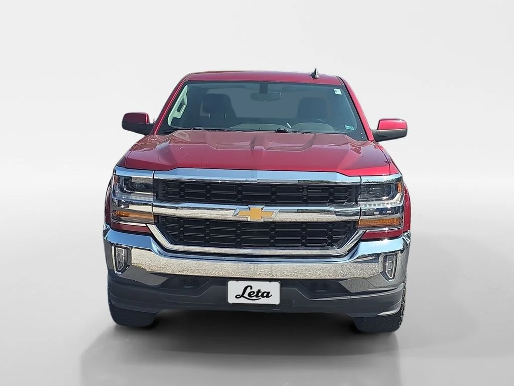 Used 2018 Cajun Red Tintcoat Chevrolet LT image 3