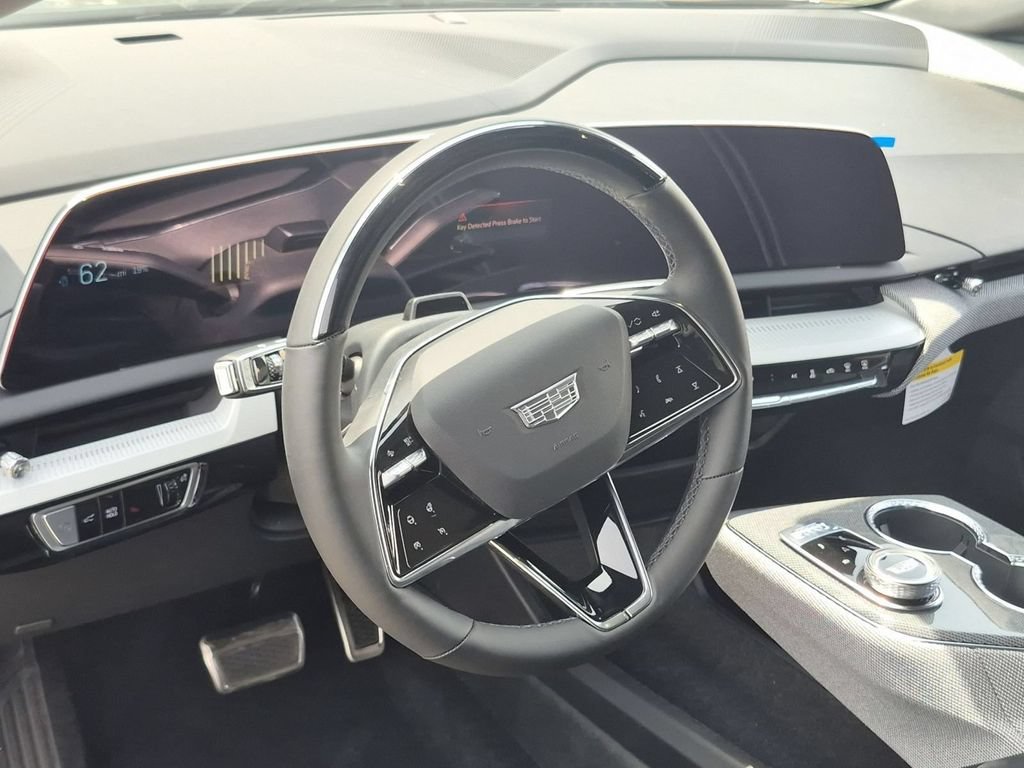2027 Cadillac OPTIQ Luxury - Photo 9