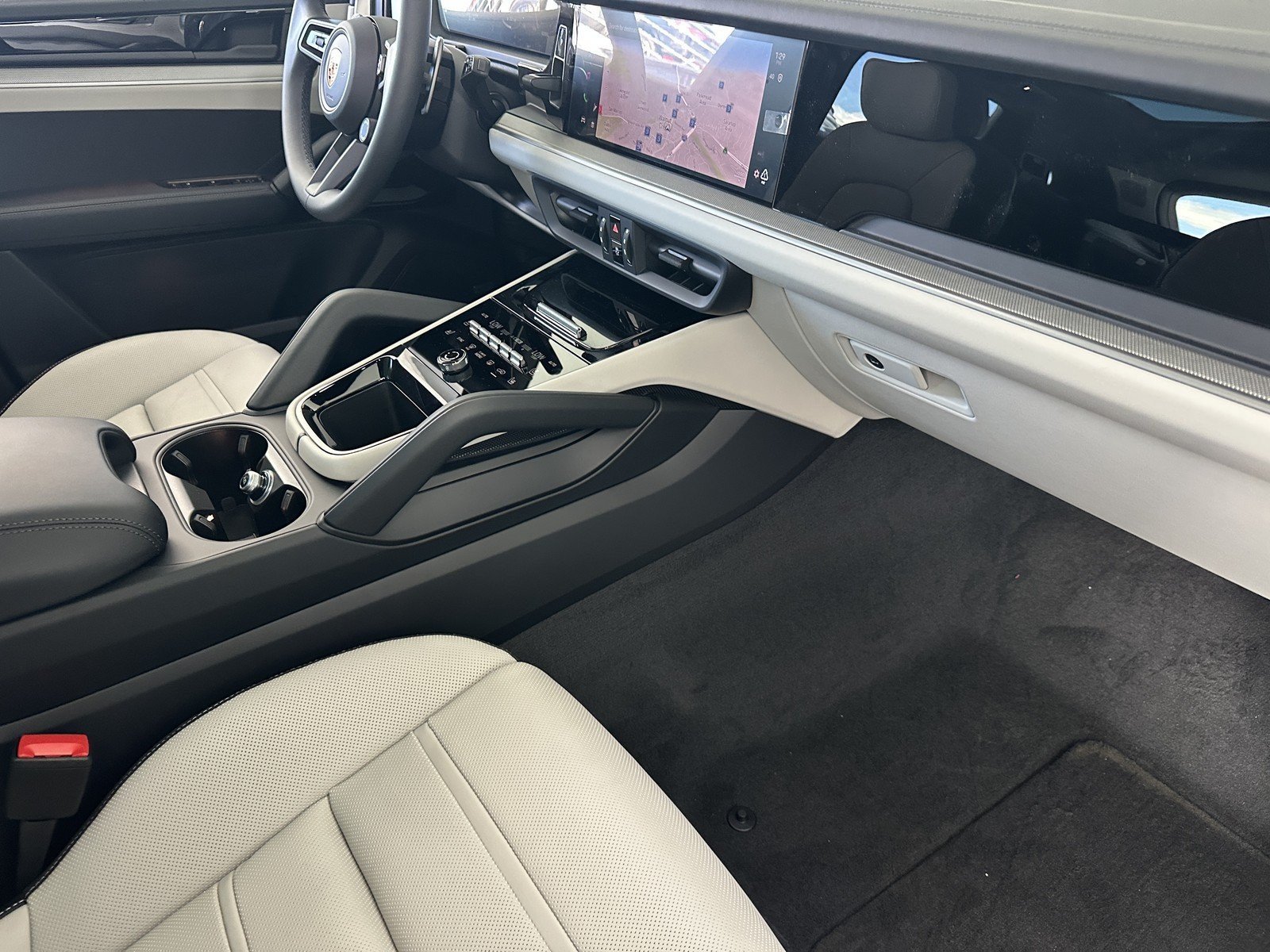 New 2026 Vanadium Grey Metallic Porsche Cayenne (AWD) image 16