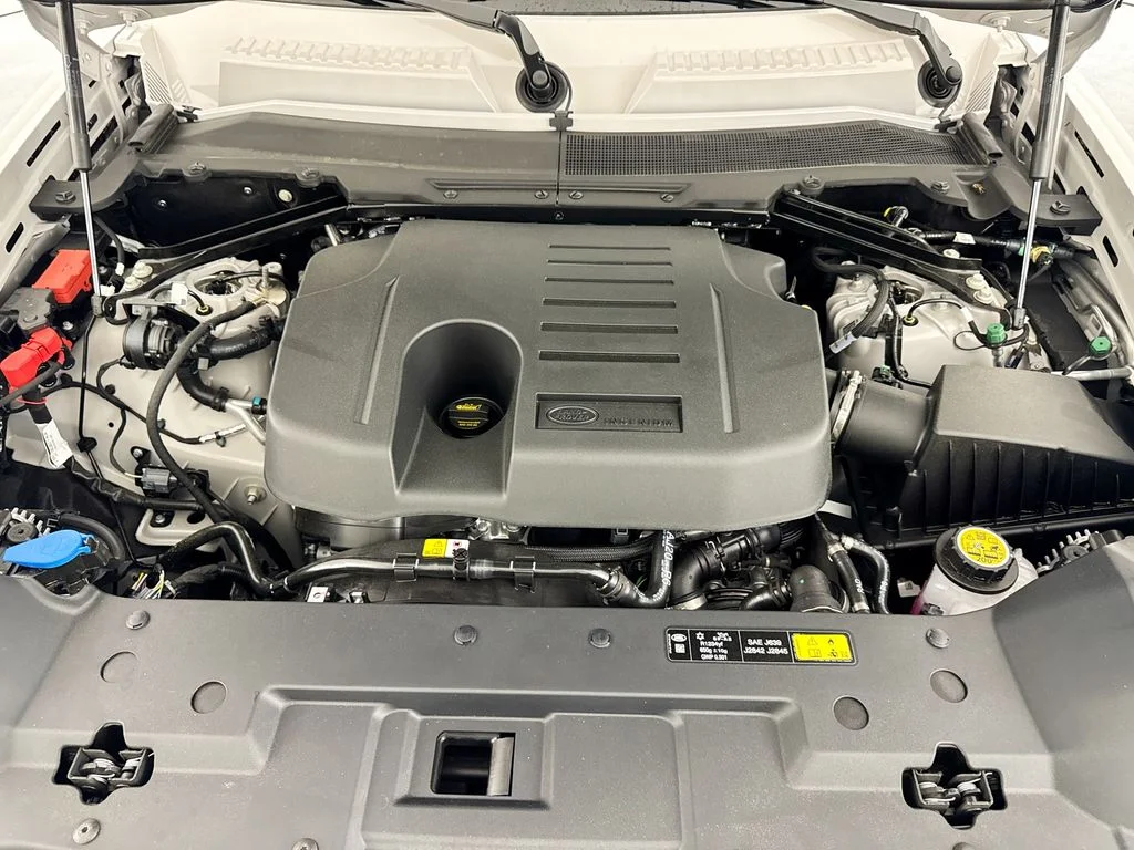 New 2026 Borasco Grey Land Rover X-Dynamic SE image 31