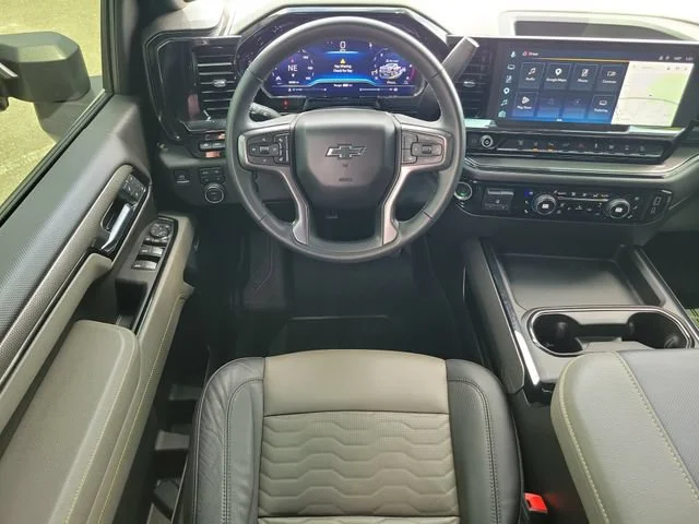 2025 Chevrolet Silverado 2500HD ZR2 - Photo 11