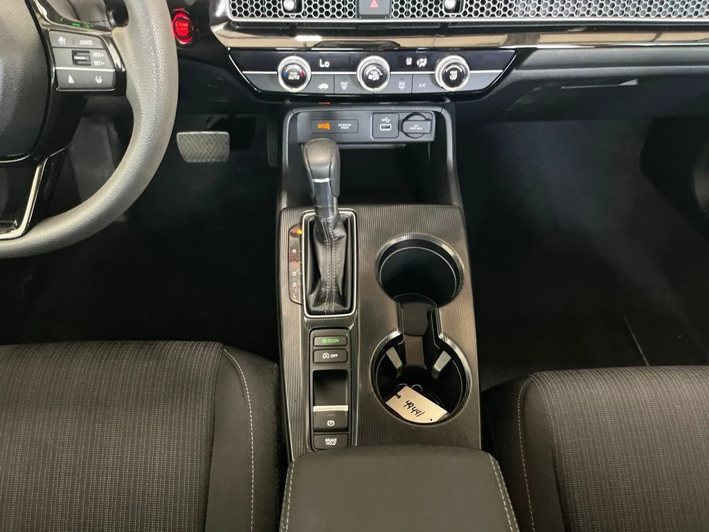 Used 2023 Red Honda LX image 10