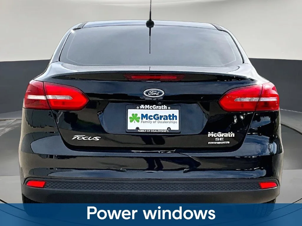 Used 2016 Black Ford SE image 7