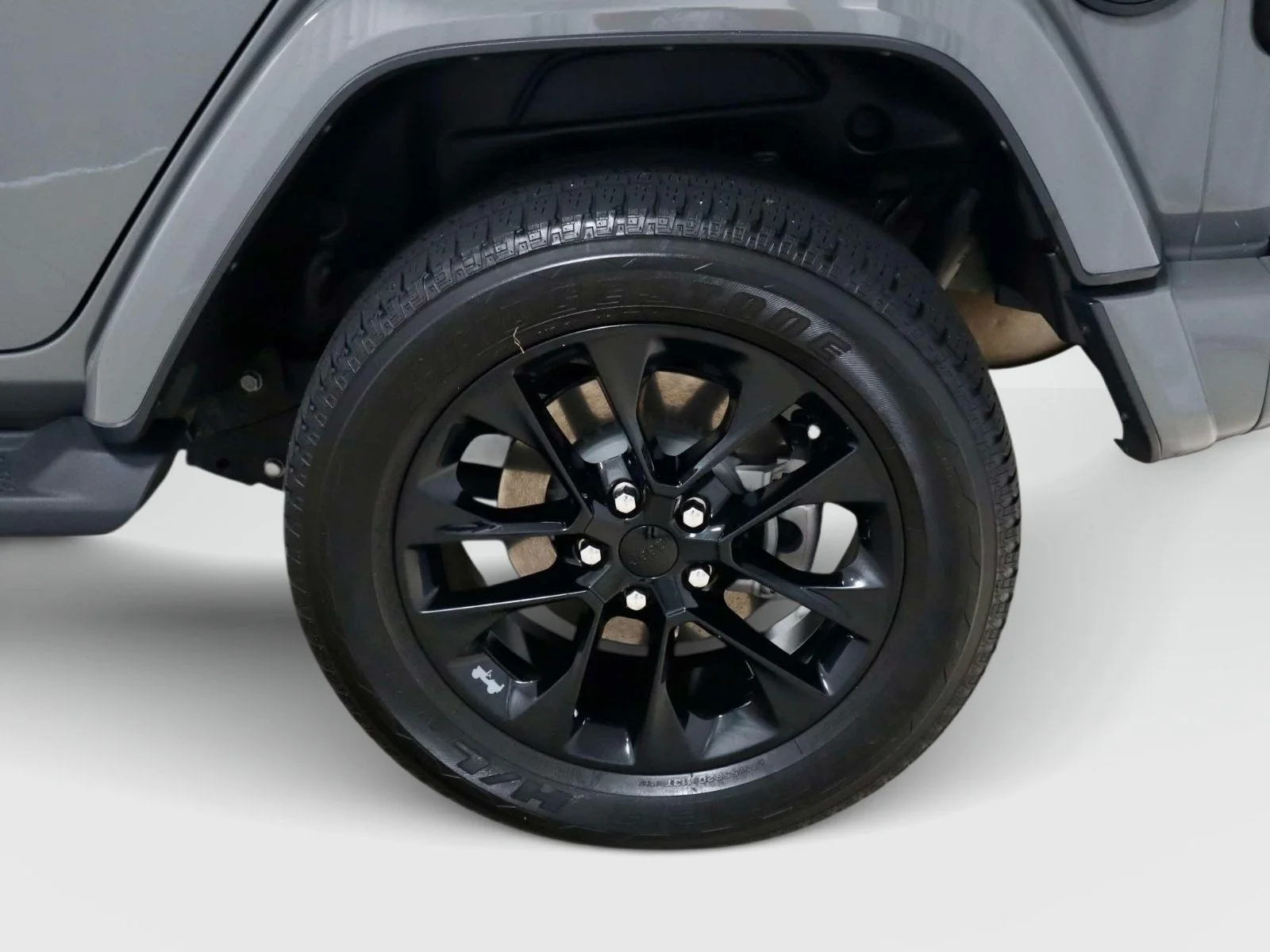 Used 2022 Sting-Gray Clearcoat Jeep Unlimited High Altitude image 9