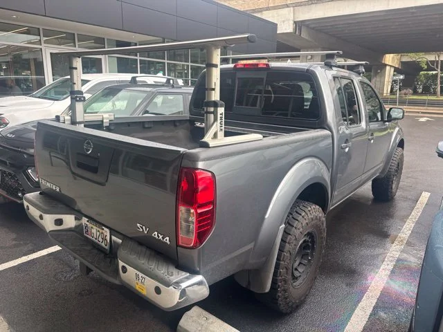 Used 2019 Gray Nissan SV image 12