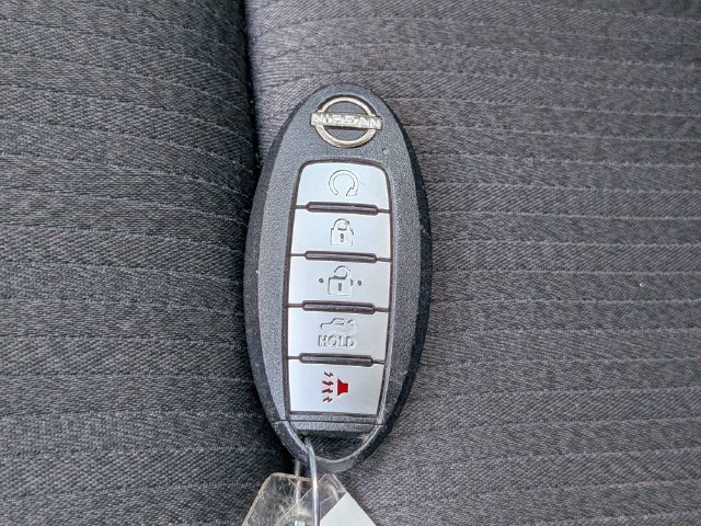 Used 2024 Silver Nissan 2.5 SV image 27
