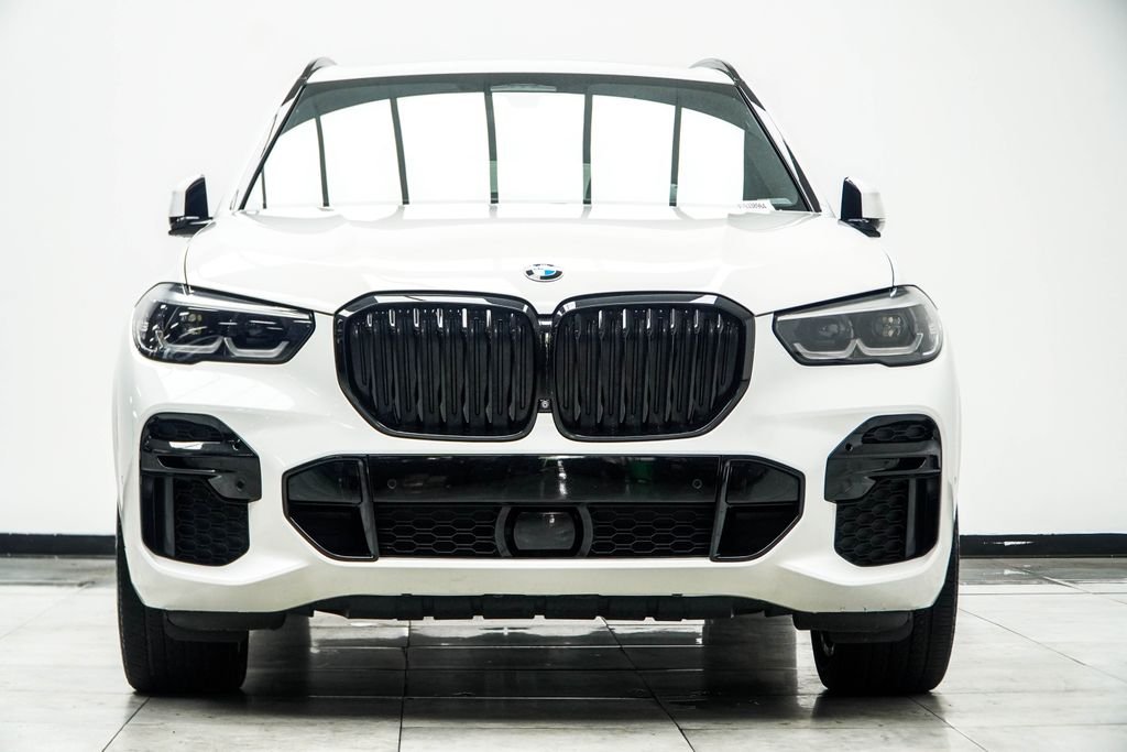 Used 2022 White BMW M50i image 8