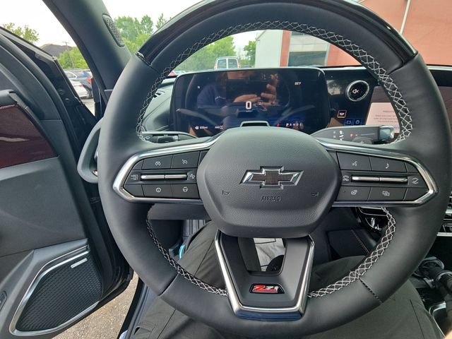 New 2026 Mosaic Black Metallic Chevrolet Z71 image 35