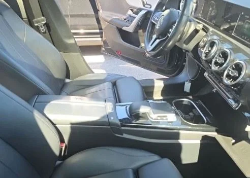 Used 2019 Black Mercedes-Benz A 220 image 4
