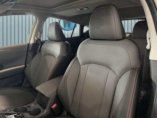 New 2026 CRYSTAL WHITE PEARL Subaru Limited Hybrid image 15