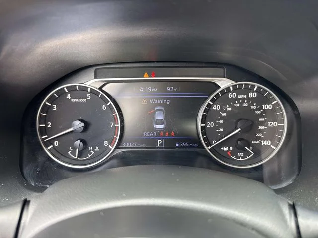 Used 2025 White Nissan 2.5 SV image 37